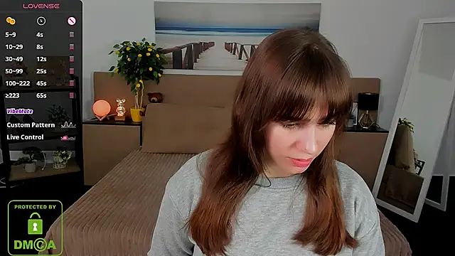  Eliizabeth  online show from March 13, 2025, 8:22 pm