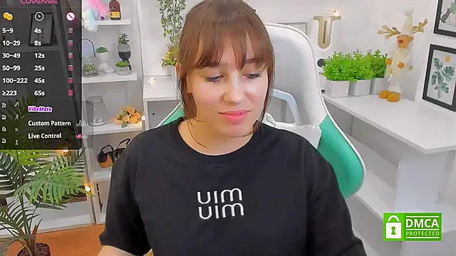  Eliizabeth  online show from March 15, 2025, 9:16 pm