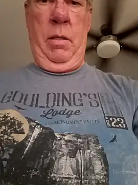 Muffdive online show from July 24, 2026, 4:27 pm