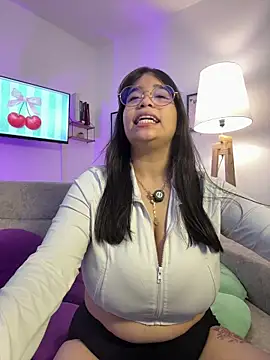 tati reyess online show from April 23, 2026, 12:29 pm