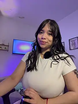 tati reyess online show from April 26, 2026, 11:52 am