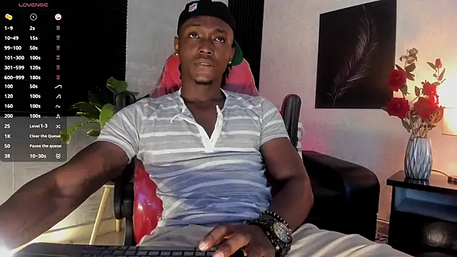 Snapshot of DannSmmith chatting on February 7, 2026, 5:11 am DannSmmith online show from February 7, 2026, 5:11 am