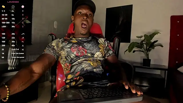 DannSmmith online show from April 24, 2026, 3:20 am