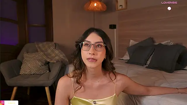 lua ferch   online show from September 30, 2025, 12:43 pm