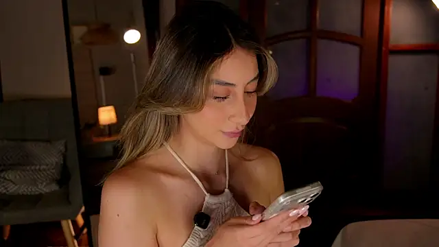 Snapshot of lua_ferch__ chatting on August 4, 2026, 2:19 pm lua ferch online show from August 4, 2026, 2:19 pm
