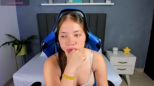 Snapshot of nataly_rodri chatting on January 23, 2025, 12:09 pm nataly rodri online show from January 23, 2025, 12:09 pm