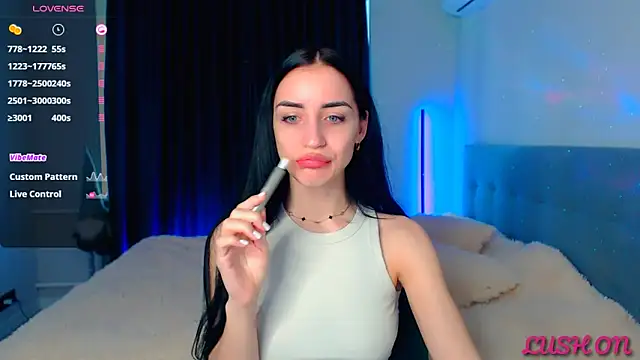 Snapshot of Kemi__Jordan chatting on March 11, 2025, 9:02 am Kemi Jordan online show from March 11, 2025, 9:02 am