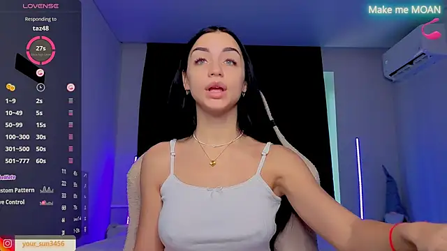 Snapshot of Kemi__Jordan chatting on September 26, 2025, 10:52 am Kemi Jordan online show from September 26, 2025, 10:52 am