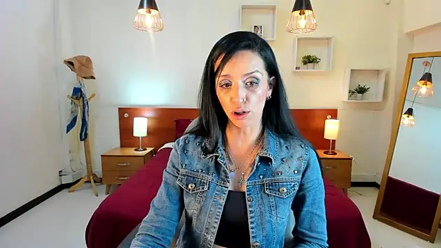 Snapshot of Kristen_Garner chatting on February 11, 2025, 9:14 pm Kristen Garner online show from February 11, 2025, 9:14 pm