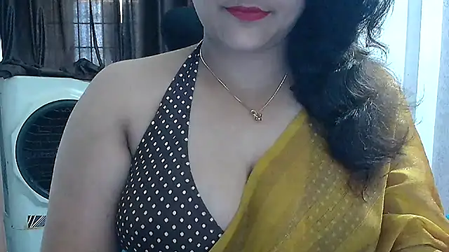 Snapshot of Maria_55 chatting on May 13, 2026, 6:11 am Maria 55 online show from May 13, 2026, 6:11 am