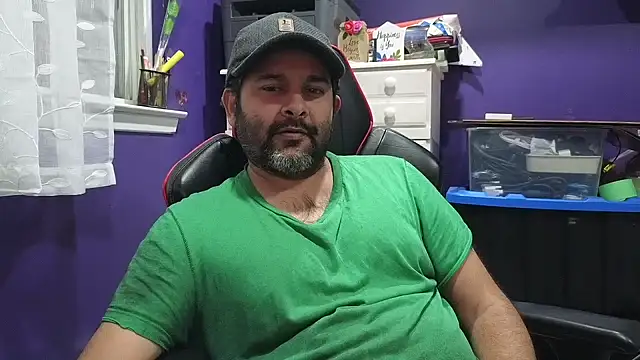 Snapshot of Sakhtlaundaz chatting on January 12, 2025, 6:17 am Sakhtlaundaz online show from January 12, 2025, 6:17 am