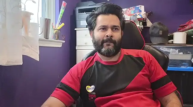 Snapshot of Sakhtlaundaz chatting on February 6, 2025, 2:58 pm Sakhtlaundaz online show from February 6, 2025, 2:58 pm