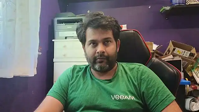 Snapshot of Sakhtlaundaz chatting on October 1, 2025, 1:50 pm Sakhtlaundaz online show from October 1, 2025, 1:50 pm