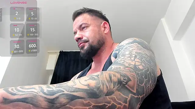 Snapshot of musclemonster31 chatting on June 7, 2026, 8:56 pm musclemonster31 online show from June 7, 2026, 8:56 pm