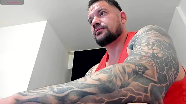 musclemonster31 online show from July 27, 2026, 9:33 pm