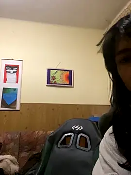 calliemaggotbone online show from November 2, 2025, 11:45 am