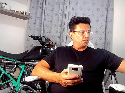 Snapshot of pedropicapi chatting on October 4, 2025, 2:31 am pedropicapi online show from October 4, 2025, 2:31 am