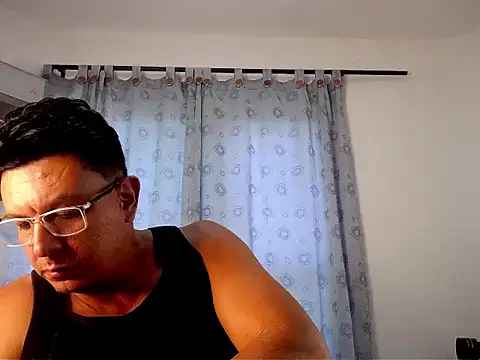 Snapshot of pedropicapi chatting on December 2, 2025, 6:03 pm pedropicapi online show from December 2, 2025, 6:03 pm