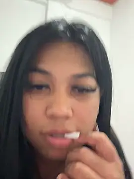 Snapshot of Emily_restrepo chatting on September 11, 2025, 4:12 am Emily restrepo online show from September 11, 2025, 4:12 am