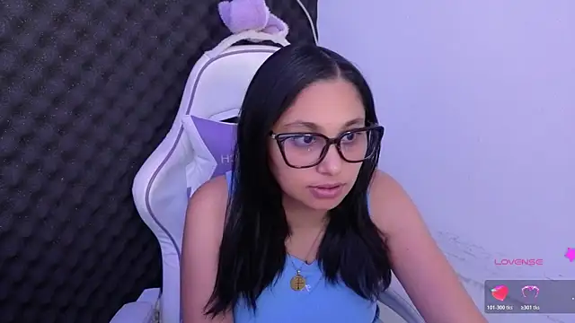 Cuteprincess21 online show from July 16, 2026, 1:55 am