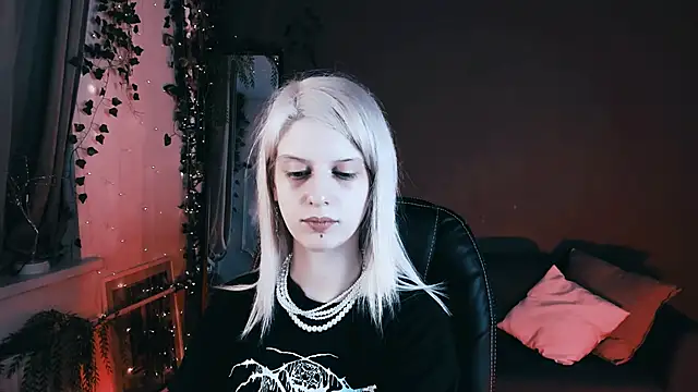 Noah ElmerX online show from September 9, 2025, 4:06 pm