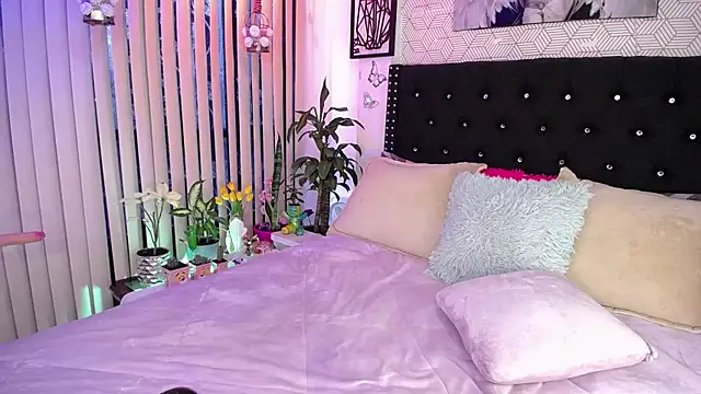 Danna Ferri online show from March 10, 2025, 6:23 pm