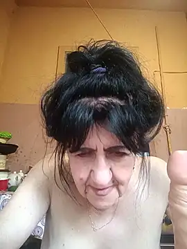 Snapshot of Lovely_Lori chatting on July 17, 2026, 2:40 am Lovely Lori online show from July 17, 2026, 2:40 am
