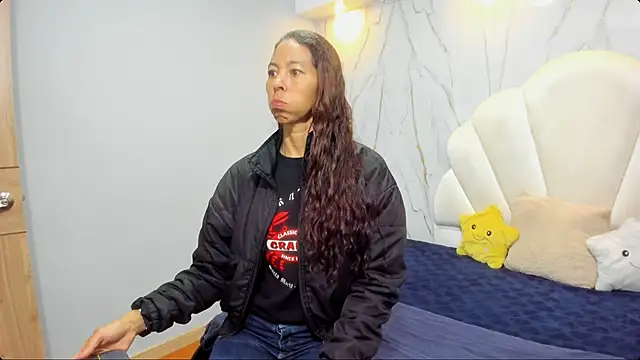 Rosalinda Cortez online show from January 27, 2025, 12:26 pm