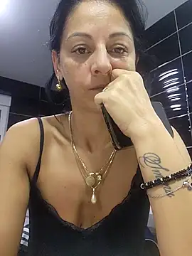 bruneta sexy23 online show from September 26, 2025, 3:32 am