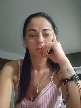 Snapshot of bruneta_sexy23 chatting on June 5, 2026, 3:35 am bruneta sexy23 online show from June 5, 2026, 3:35 am