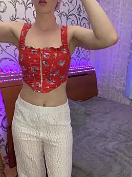 Kristina03 online show from May 21, 2026, 9:22 pm