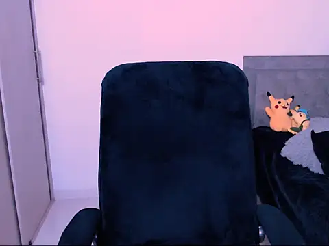 diana  34 online show from September 8, 2025, 11:59 pm