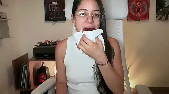 Snapshot of adriana__sosa_ chatting on January 8, 2025, 11:09 pm adriana sosa online show from January 8, 2025, 11:09 pm