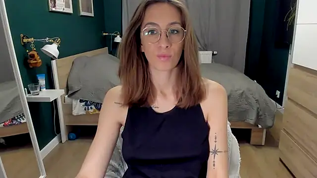 DesireMore90 online show from April 26, 2026, 8:28 pm