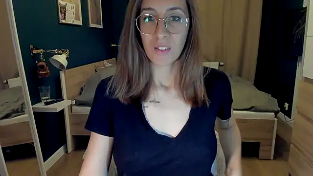 DesireMore90 online show from April 28, 2026, 10:48 pm