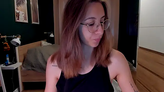DesireMore90 online show from May 4, 2026, 5:53 pm
