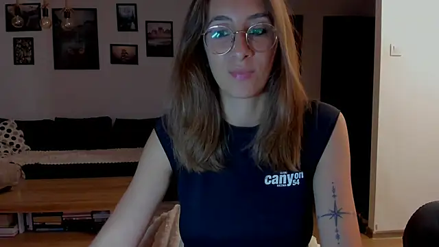 DesireMore90 online show from June 22, 2026, 8:39 pm