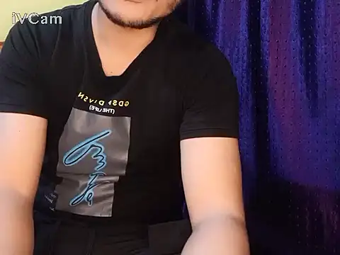 Snapshot of felix_dion chatting on January 3, 2025, 5:20 pm felix dion online show from January 3, 2025, 5:20 pm