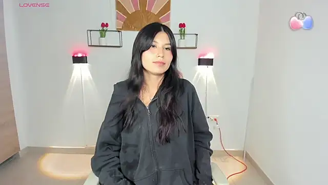 Snapshot of emily_villamil chatting on March 27, 2026, 9:14 pm emily villamil online show from March 27, 2026, 9:14 pm