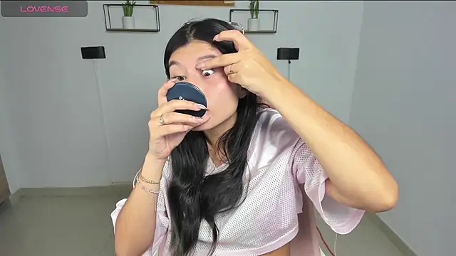 emily villamil online show from June 29, 2026, 3:12 pm