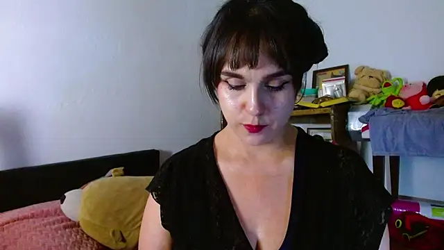collette beaufoy  online show from June 12, 2026, 6:23 am