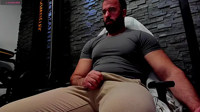Snapshot of David_Big_Daddy chatting on May 6, 2026, 9:31 pm David Big Daddy online show from May 6, 2026, 9:31 pm
