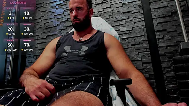 Snapshot of David_Big_Daddy chatting on June 18, 2026, 5:06 pm David Big Daddy online show from June 18, 2026, 5:06 pm
