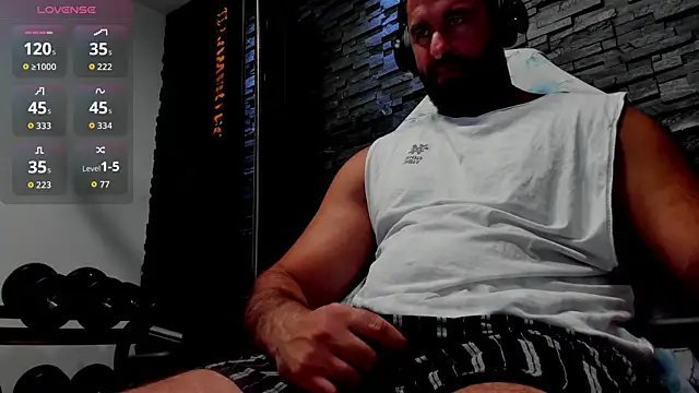Snapshot of David_Big_Daddy chatting on July 17, 2026, 6:57 pm David Big Daddy online show from July 17, 2026, 6:57 pm