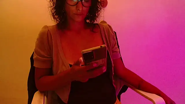 brdot  online show from December 19, 2025, 9:44 pm