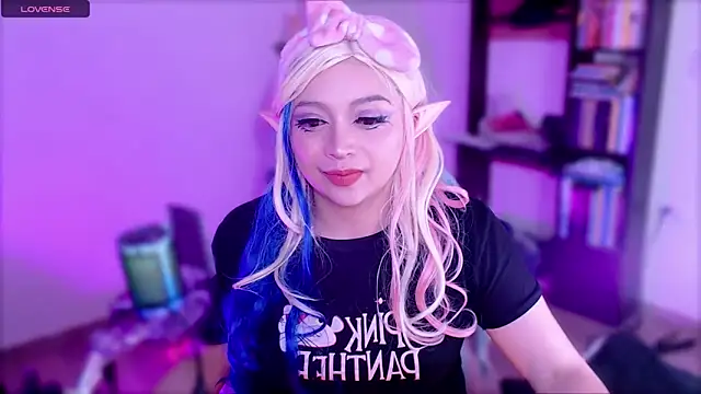 HANA HYUGA11 online show from December 23, 2025, 3:26 am