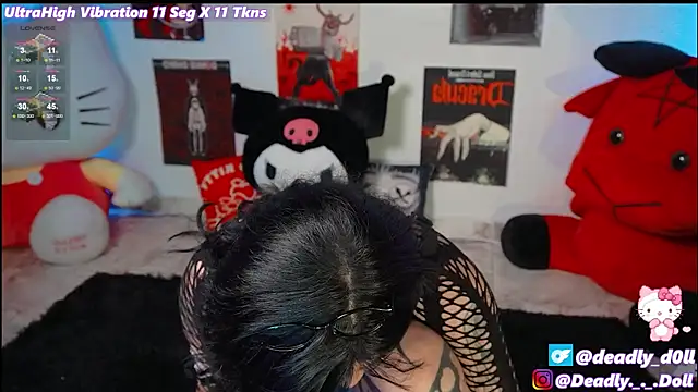 Snapshot of Deadly_Doll chatting on February 13, 2025, 2:12 am Deadly Doll online show from February 13, 2025, 2:12 am