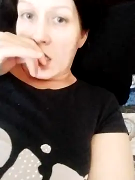 Snapshot of Mira_bel chatting on March 10, 2026, 11:04 am Mira bel online show from March 10, 2026, 11:04 am