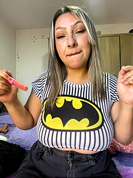 Lady  Pink online show from September 9, 2025, 9:03 pm