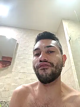 Snapshot of Aron_Baylor chatting on December 14, 2025, 5:02 am Aron Baylor online show from December 14, 2025, 5:02 am